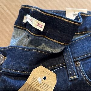 Levi's classic Bootcut hypersoft 24W midrise